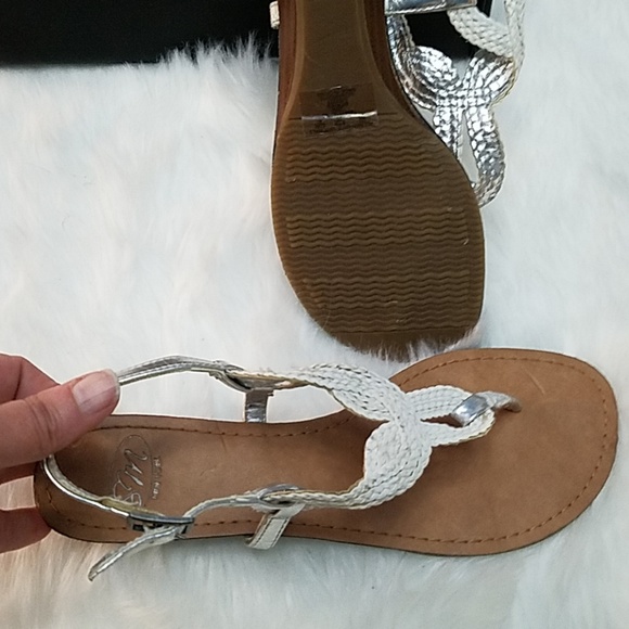 White and silver sandals - Picture 2 of 2